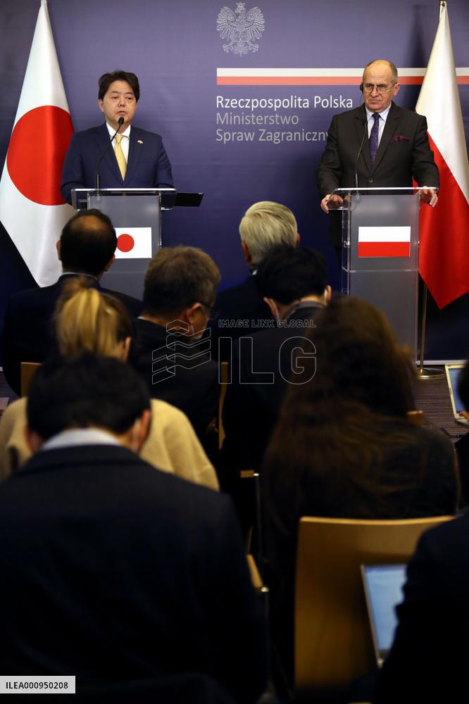 Japan-Poland talks
