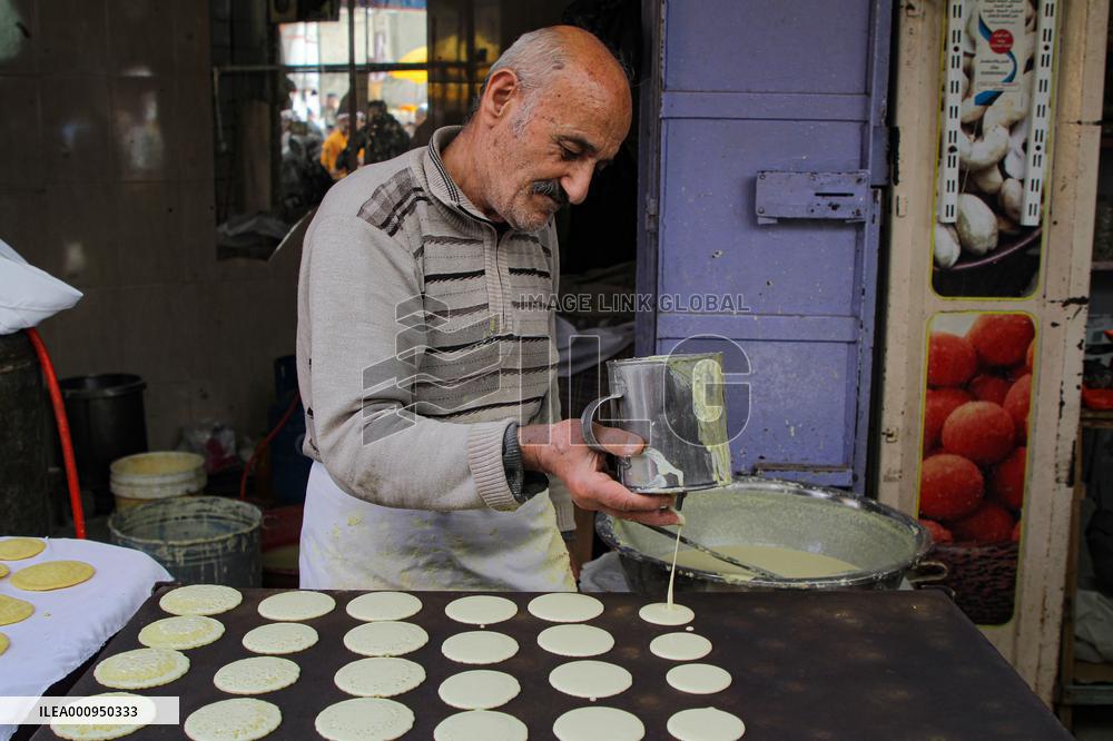 MIDEAST-GAZA CITY-RAMADAN-MARKET