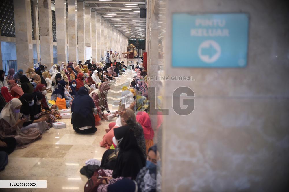 INDONESIA-JAKARTA-RAMADAN-IFTAR