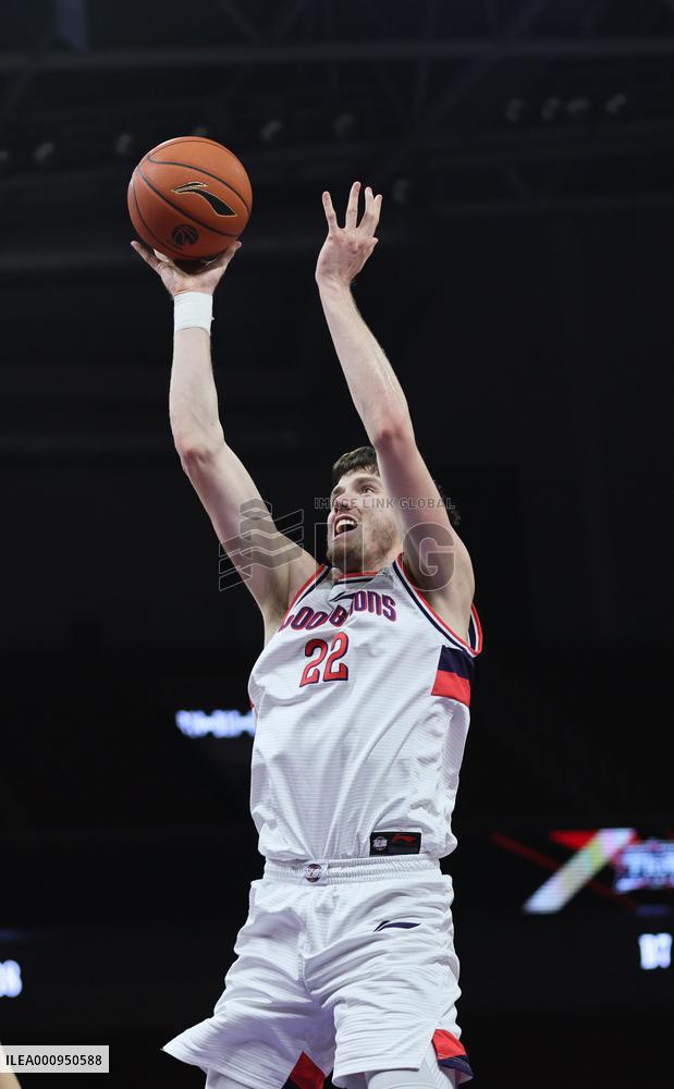 (SP)CHINA-JIANGXI-NANCHANG-BASKETBALL-CBA LEAGUE-GUANGZHOU LOONG LIONS VS SHANXI LOONGS (CN)