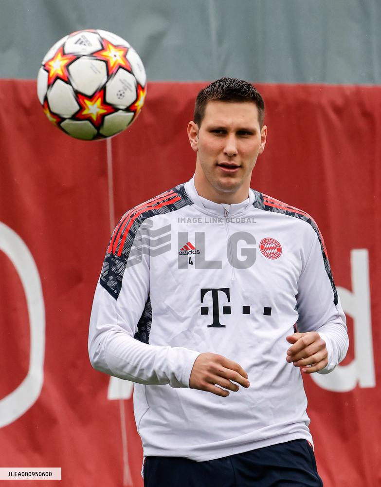 (SP)GERMANY-MUNICH-FOOTBALL-UEFA CHAMPIONS LEAGUE-BAYERN MUNICH-TRAINING SESSION