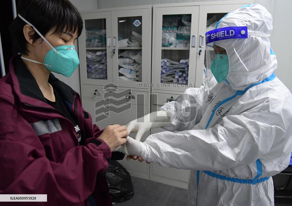 CHINA-SHANGHAI-MAKESHIFT HOSPITAL-OPERATION (CN)