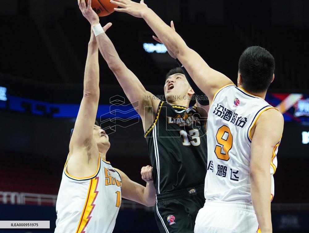 (SP)CHINA-NANCHANG-BASKETBALL-CBA LEAGUE-SHANXI LOONGS VS LIAONING FLYING LEOPARDS (CN)