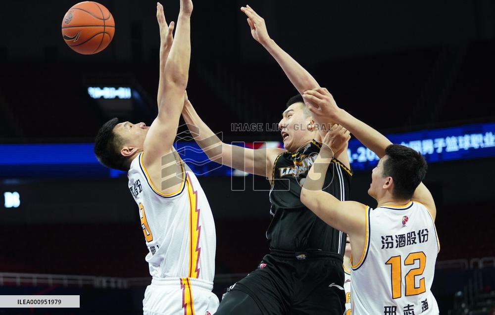 (SP)CHINA-NANCHANG-BASKETBALL-CBA LEAGUE-SHANXI LOONGS VS LIAONING FLYING LEOPARDS (CN)