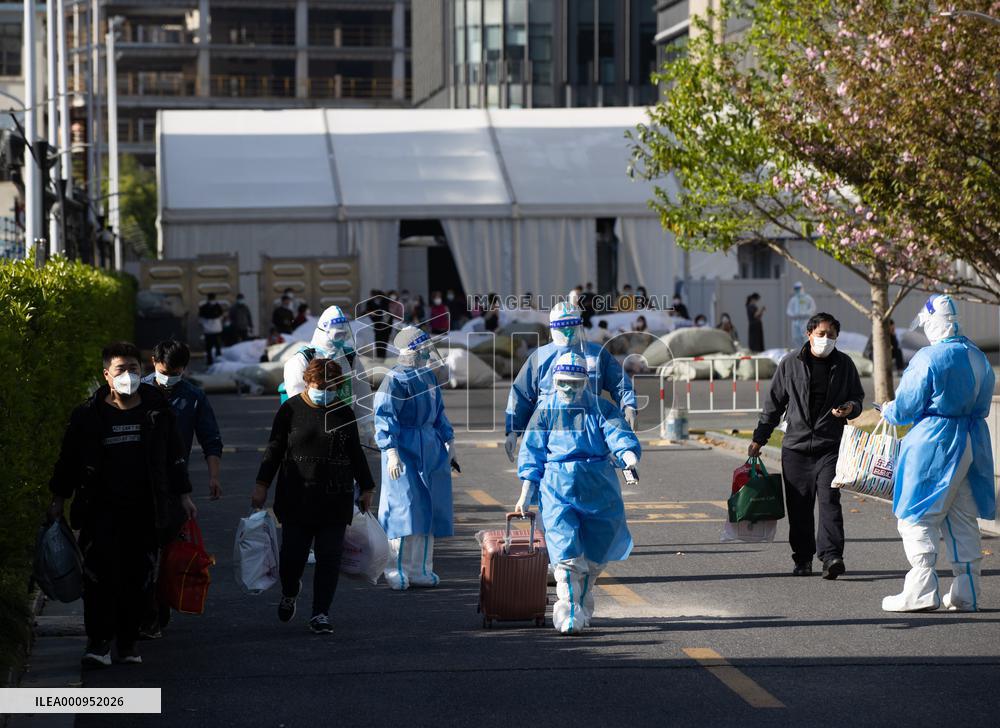 CHINA-SHANGHAI-PATIENTS-COVID-19-RECOVERY (CN)