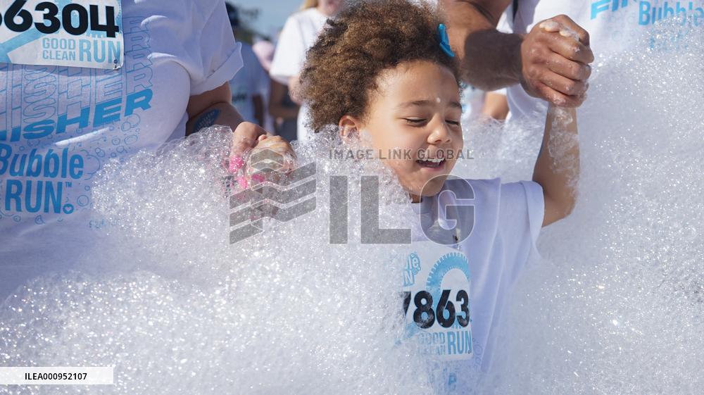 U.S.-CALIFORNIA-POMONA-BUBBLE RUN