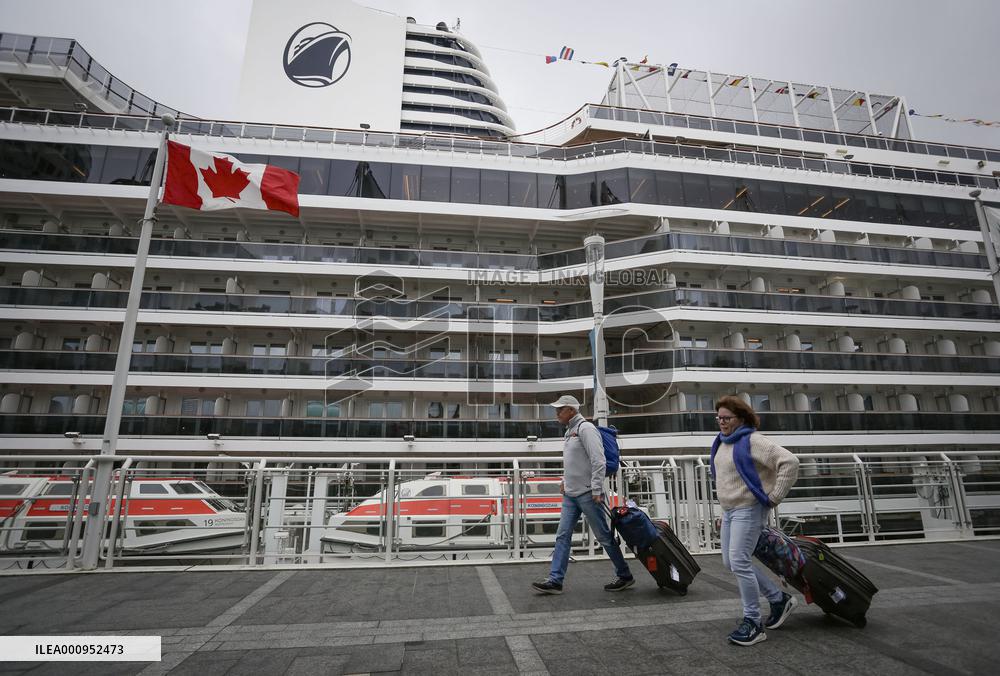 CANADA-VANCOUVER-TOURISM-CRUISE SHIP-ARRIVE