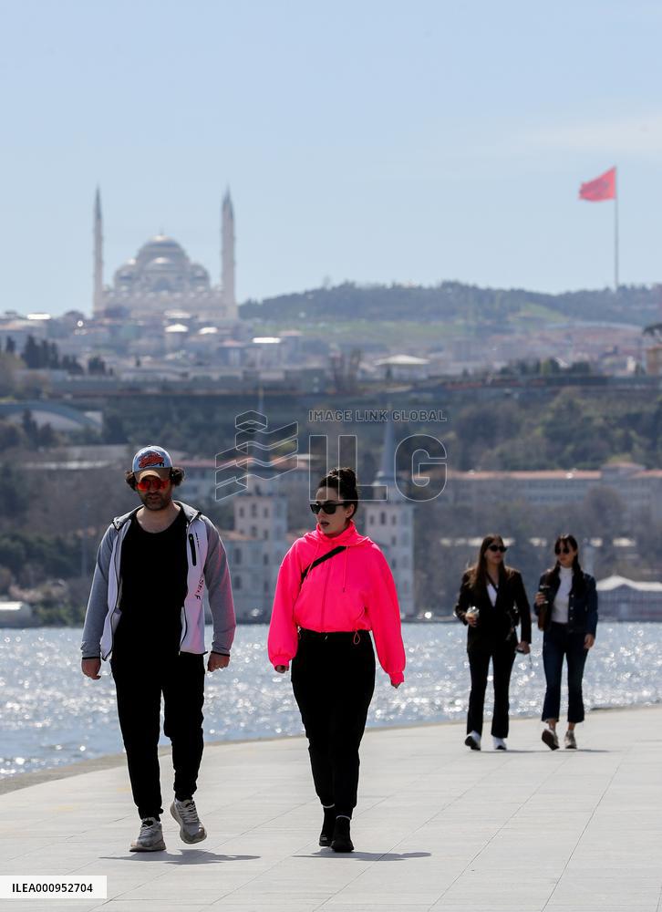 TURKEY-ISTANBUL-SPRING-DAILY LIFE