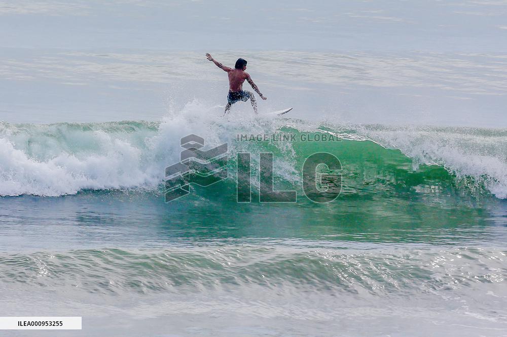 PHILIPPINES-TOURISM-COVID-19-PROTOCOL-EASE