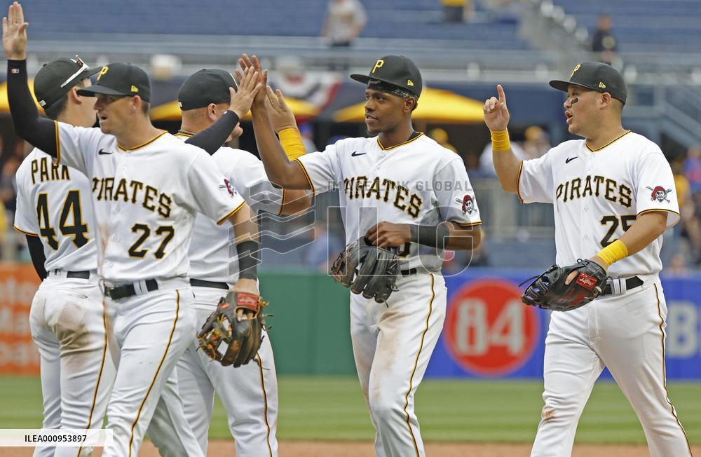 Baseball: Cubs vs. Pirates