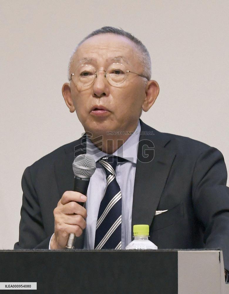 Fast Retailing reports strong half-year earnings