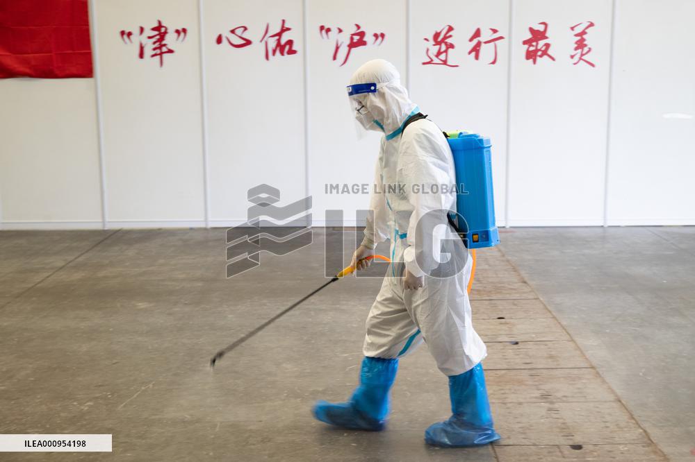 CHINA-SHANGHAI-SNIEC-MAKESHIFT HOSPITAL (CN)