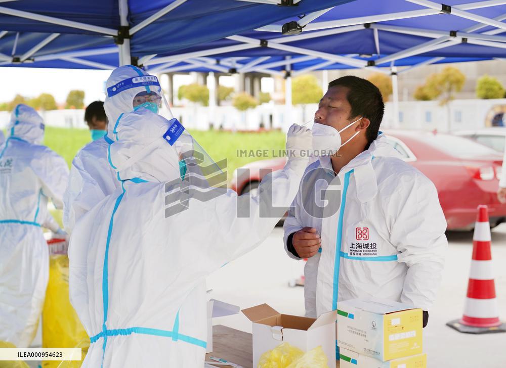 CHINA-SHANGHAI-MAKESHIFT HOSPITAL (CN)