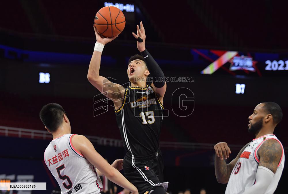 (SP)CHINA-NANCHANG-BASKETBALL-CBA LEAGUE-GUANGDONG VS LIAONING(CN)
