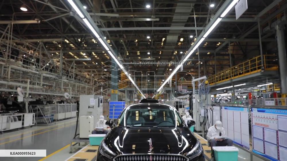 GLOBALink | China's leading automaker resumes production in Changchun
