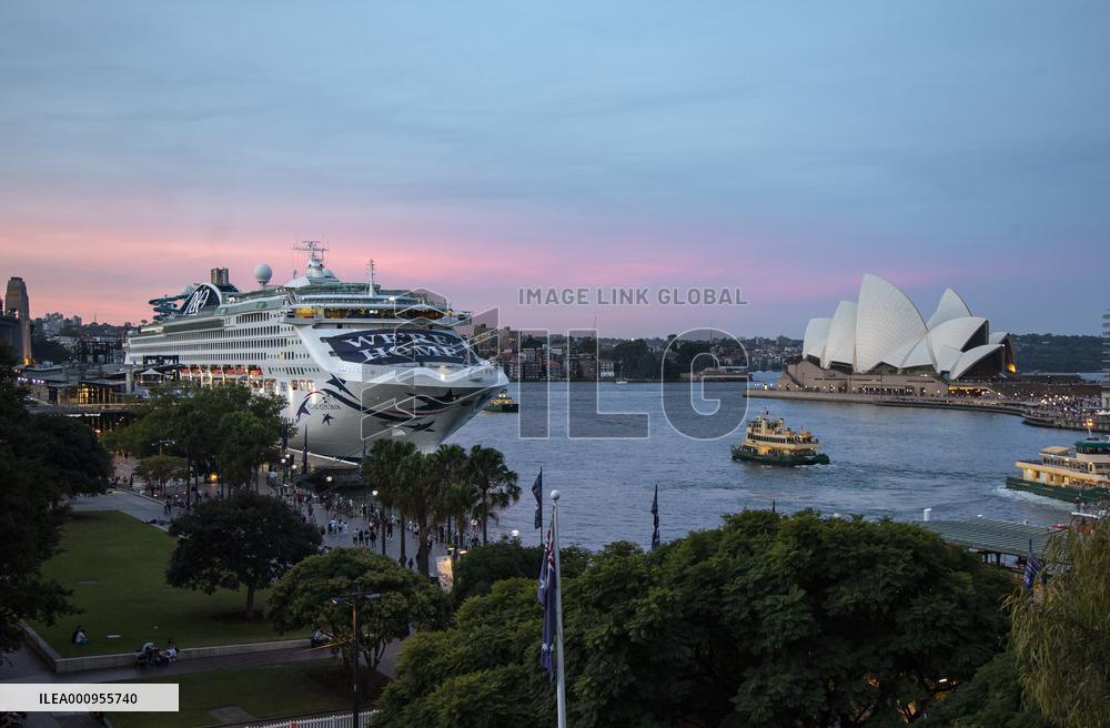 AUSTRALIA-SYDNEY-INT'L CRUISE SHIPS-RETURN