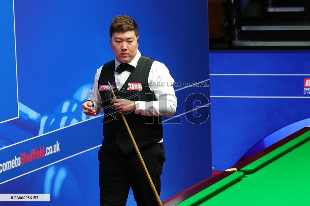 (SP)BRITAIN-SHEFFIELD-SNOOKER-WORLD CHAMPIONSHIP-ROUND 1