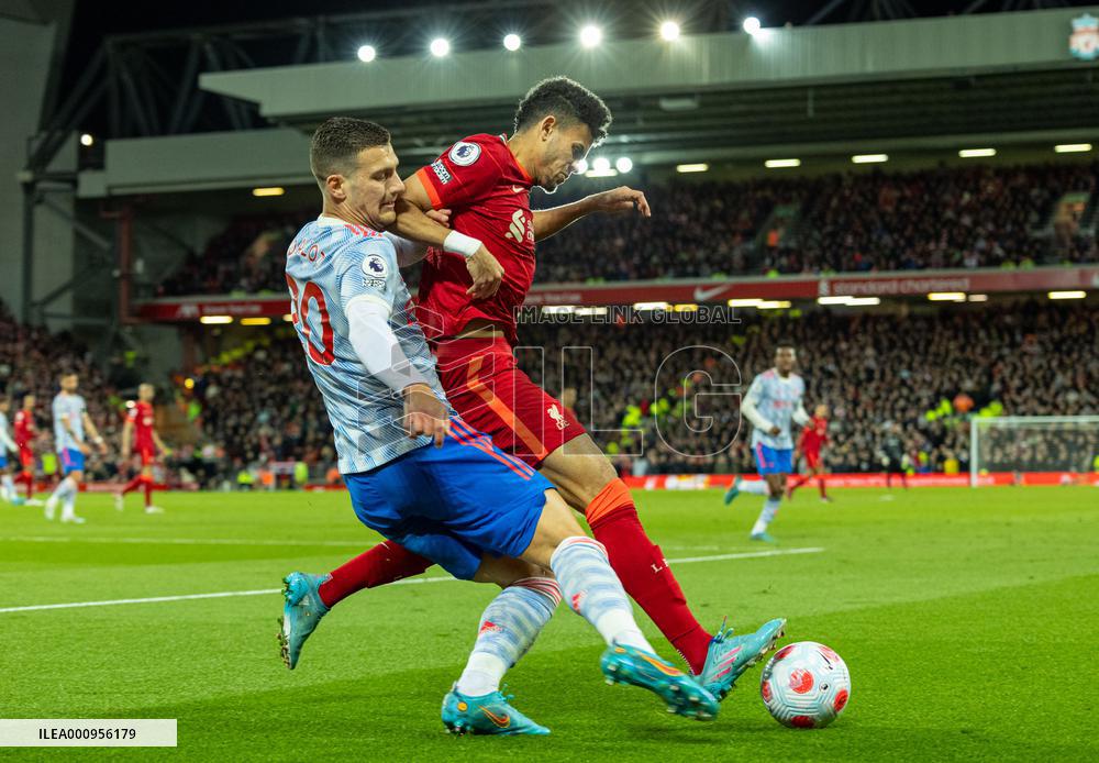 (SP)BRITAIN-LIVERPOOL-FOOTBALL-PREMIER LEAGUE-LIVERPOOL VS MANCHESTER UNITED