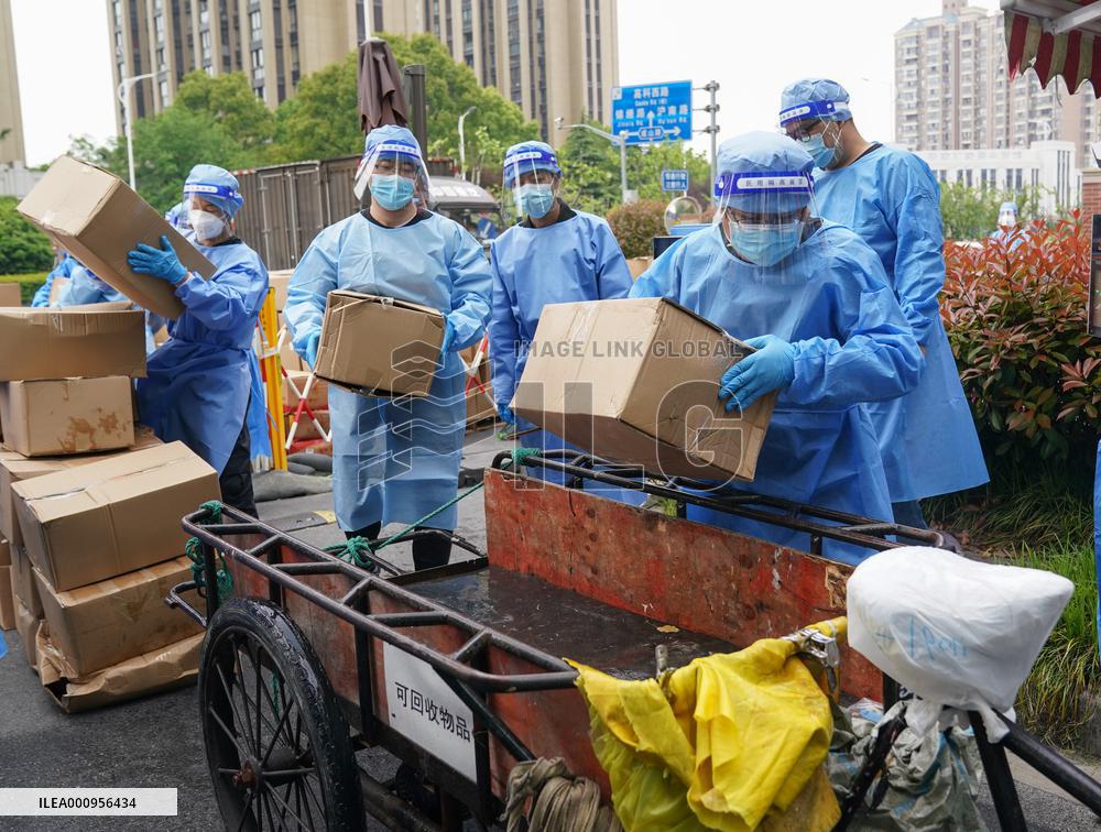 CHINA-SHANGHAI-SUPPLIES-DELIVERY (CN)