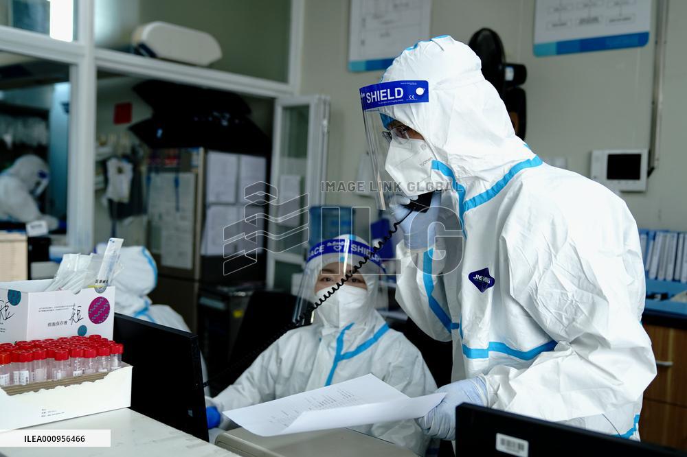 CHINA-SHANGHAI-COVID-19-HOSPITAL-EMERGENCY ROOM (CN)