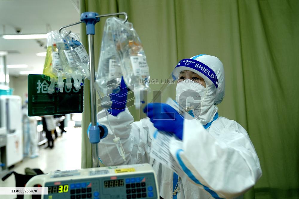 CHINA-SHANGHAI-COVID-19-HOSPITAL-EMERGENCY ROOM (CN)