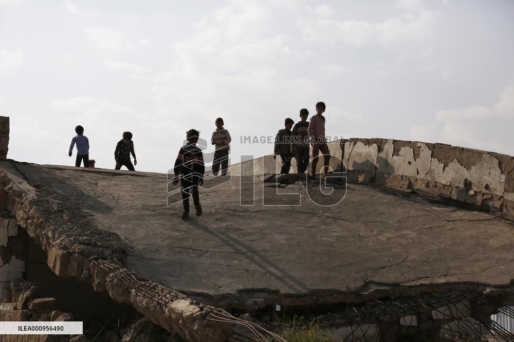 YEMEN-AL-RADHMAH-"RUBBLE SCHOOL"