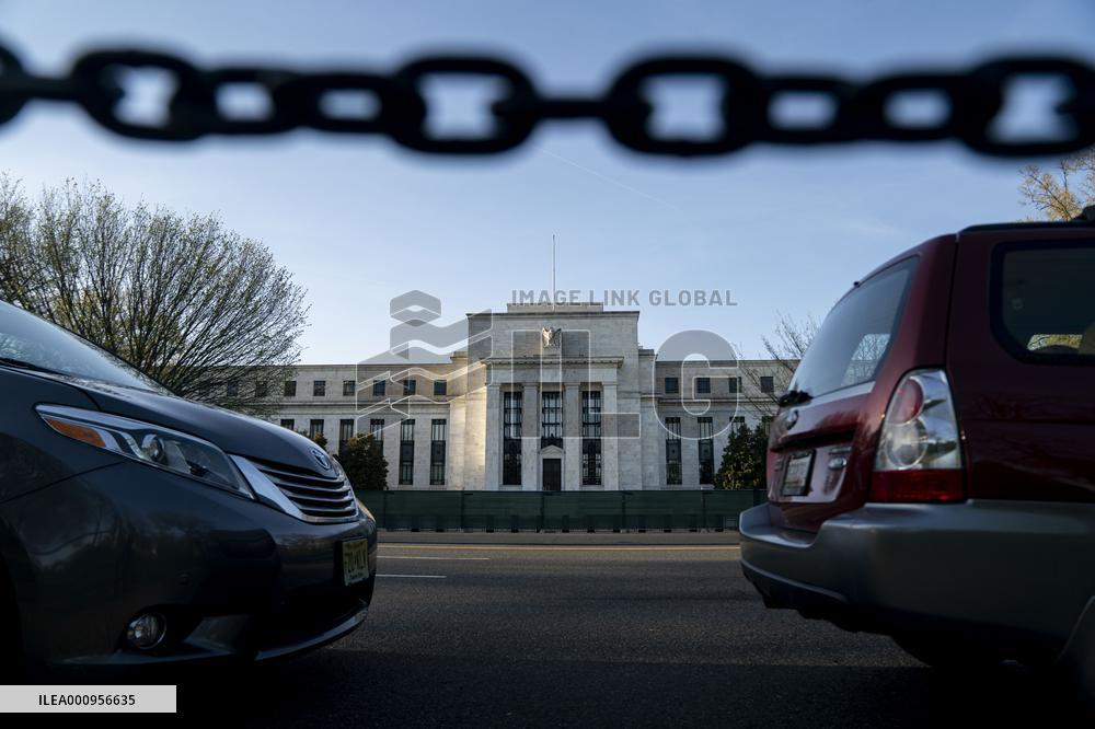 U.S.-WASHINGTON, D.C.-ECONOMY-SURVEY