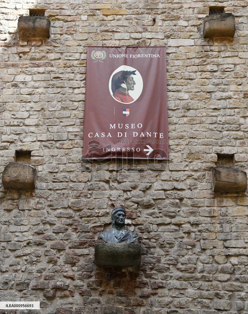 ITALY-FLORENCE-DANTE