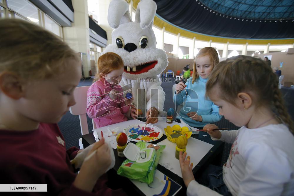 ROMANIA-BUCHAREST-DECORATING EGGS