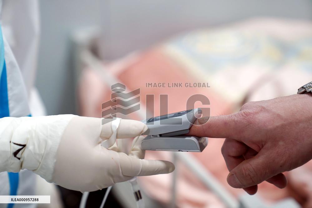 CHINA-SHANGHAI-MAKESHIFT HOSPITAL (CN)