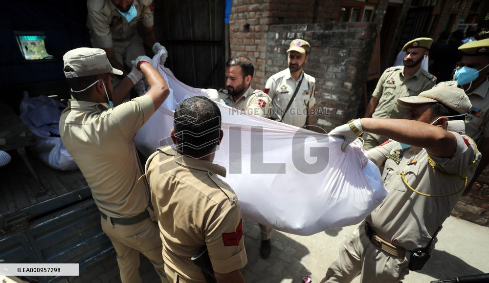 KASHMIR-JAMMU-GUNFIGHT