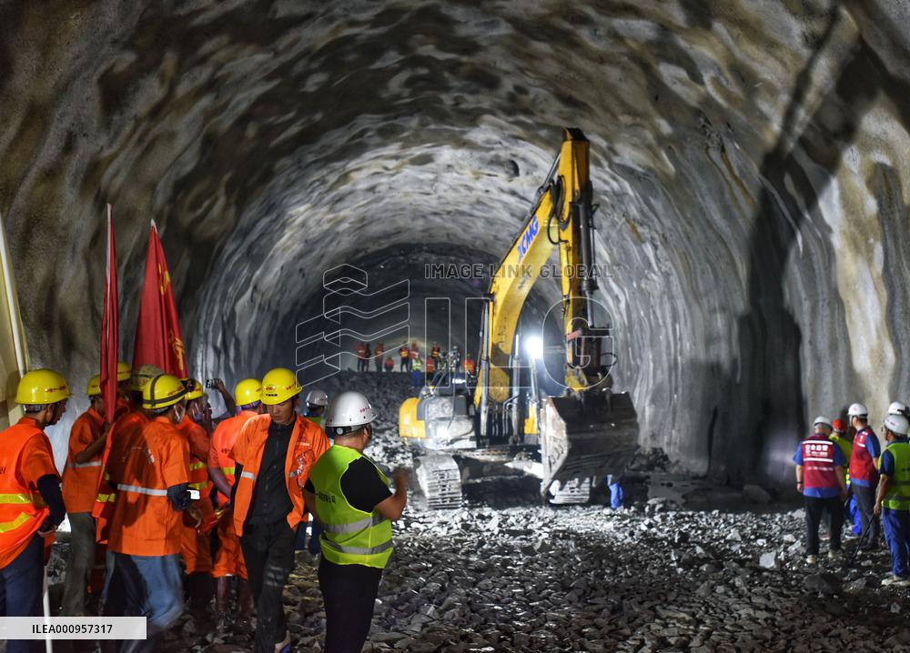 CHINA-GUANGDONG-RAILWAY-CONSTRUCTION (CN)