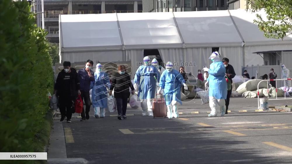 Shanghai upgrades beds in makeshift hospitals to receive severe COVID-19 patients