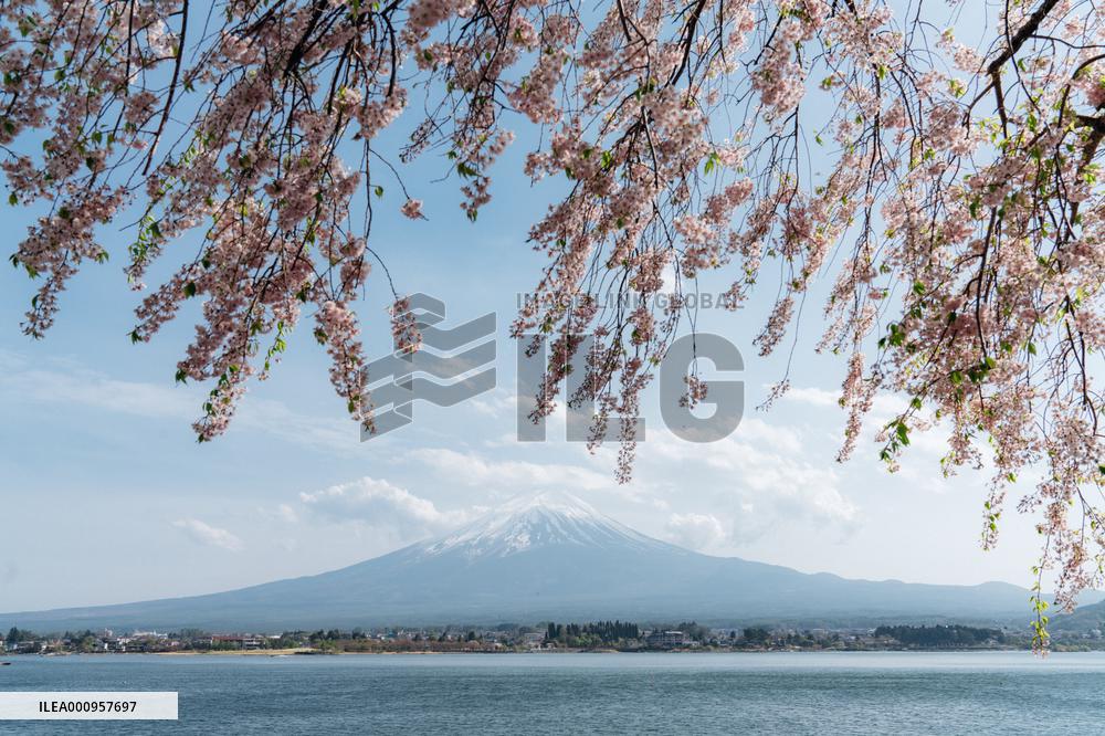 JAPAN-YAMANASHI-SCENERY