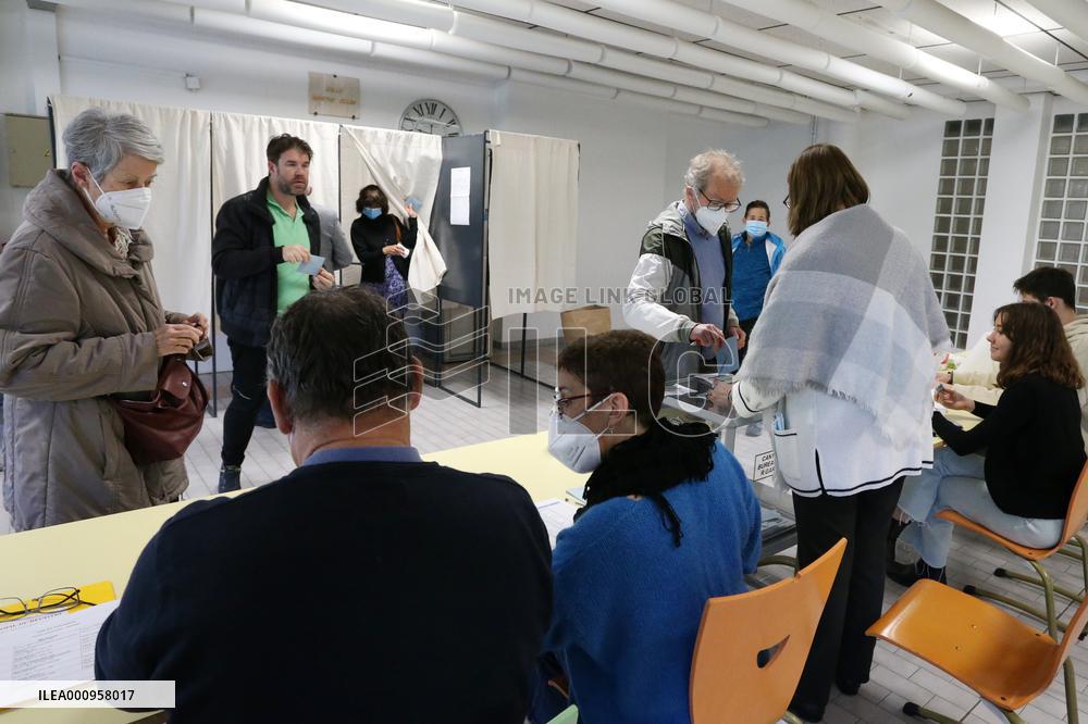 FRANCE-PRESIDENTIAL ELECTION-SECOND ROUND-VOTE