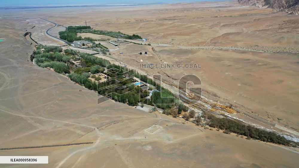 (SkyEye)CHINA-GANSU-MOGAO GROTTOES-AERIAL VIEW (CN)