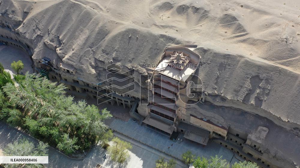 (SkyEye)CHINA-GANSU-MOGAO GROTTOES-AERIAL VIEW (CN)