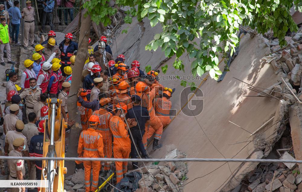 INDIA-NEW DELHI-BUILDING COLLAPSES