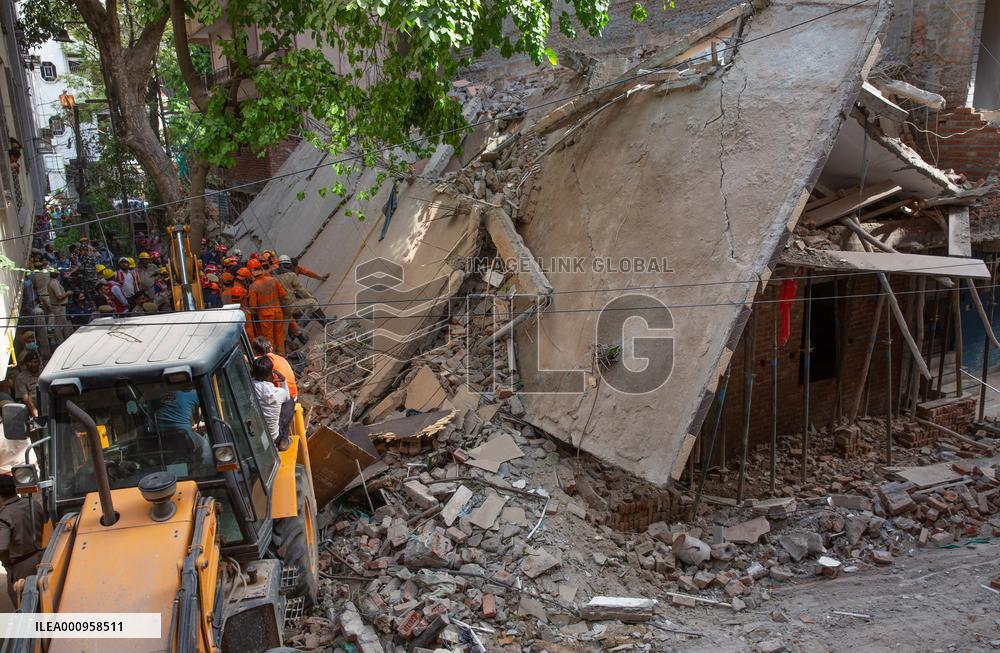 INDIA-NEW DELHI-BUILDING COLLAPSES