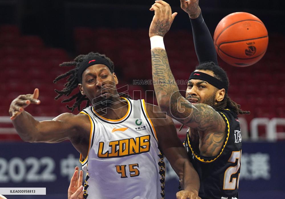 (SP)CHINA-NANCHANG-BASKETBALL-CBA LEAGUE-ZHEJIANG LIONS VS LIAONING FLYING LEOPARDS (CN)