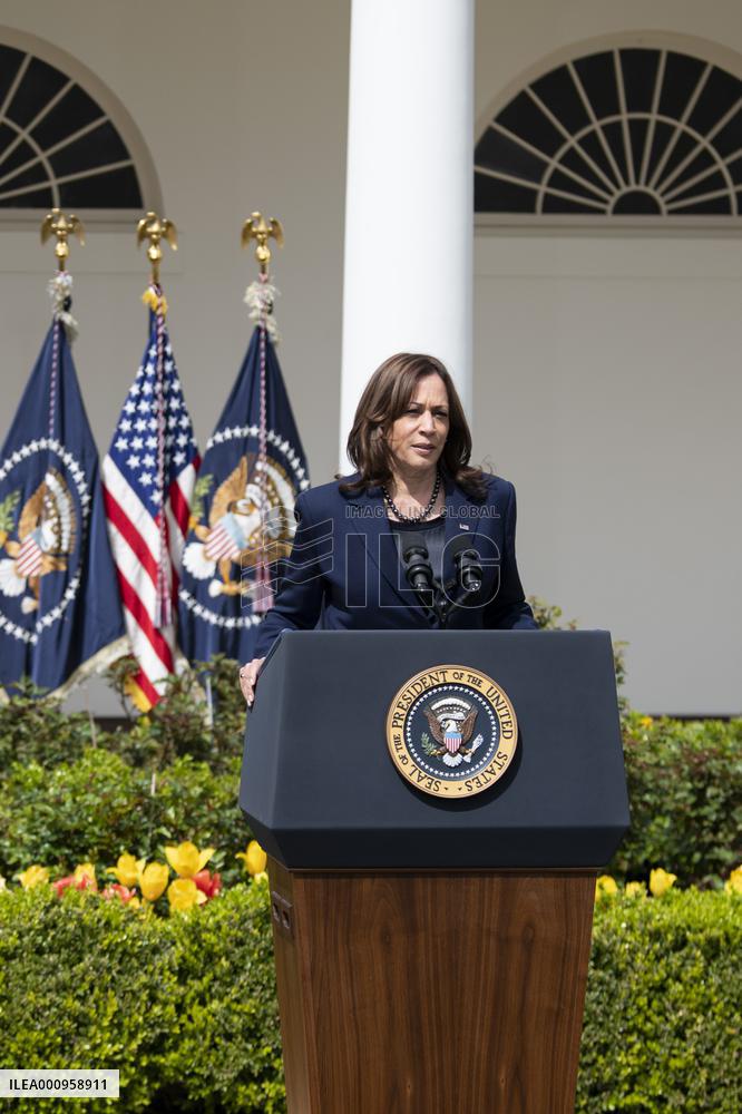 FILE-U.S.-WASHINGTON, D.C.-VICE PRESIDENT-COVID-19 TEST-POSITIVE