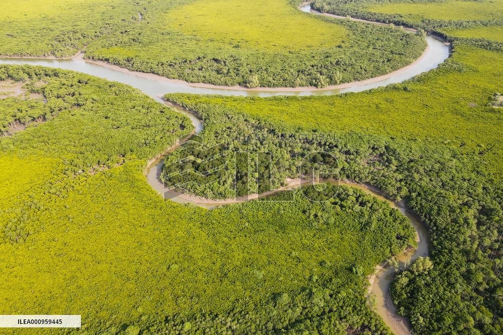 CHINA-HAINAN-HAIKOU-NATURE RESERVE  (CN)