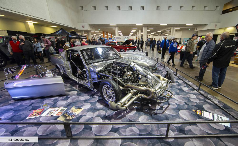 CANADA-MISSISSAUGA-MOTORAMA CUSTOM CAR & MOTORSPORTS EXPO