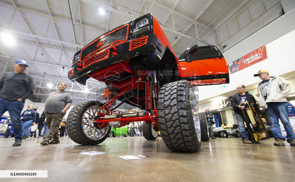CANADA-MISSISSAUGA-MOTORAMA CUSTOM CAR & MOTORSPORTS EXPO