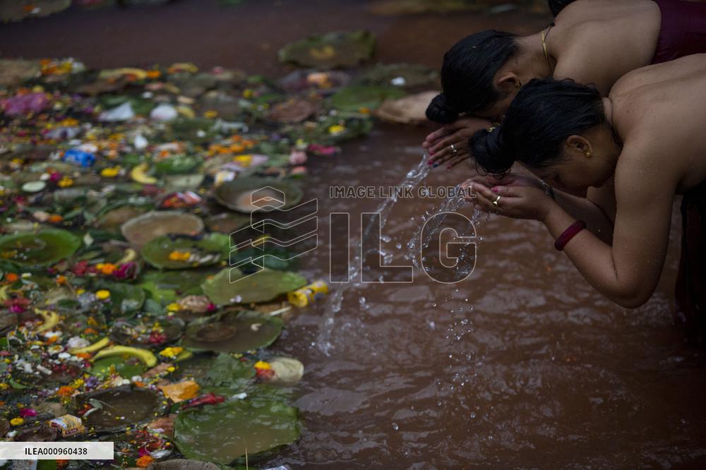 NEPAL-KATHMANDU-MOTHER'S DAY