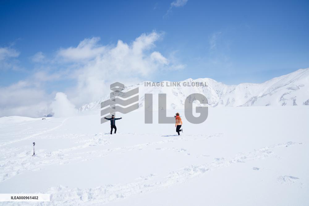 JAPAN-TOYAMA-SPRING-SNOW