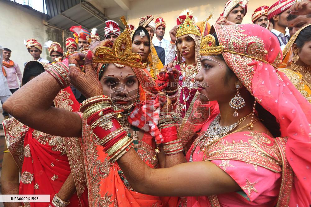 INDIA-MADHYA PRADESH-BHOPAL-MASS WEDDING