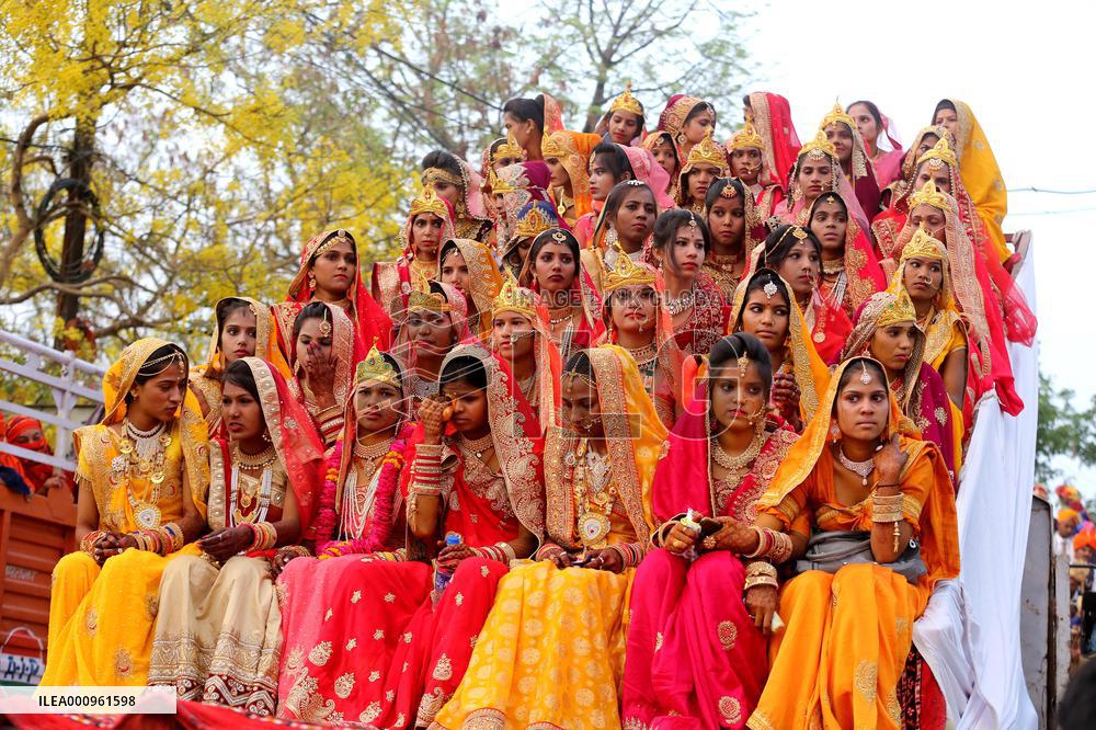 INDIA-MADHYA PRADESH-BHOPAL-MASS WEDDING