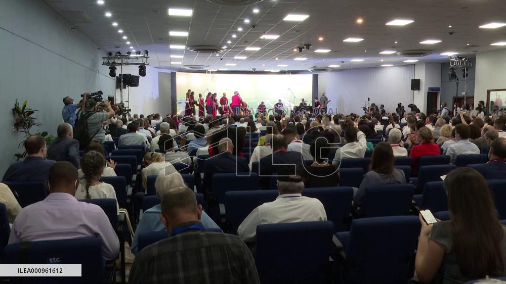 Cuba holds int'l tourism fair to boost recovery