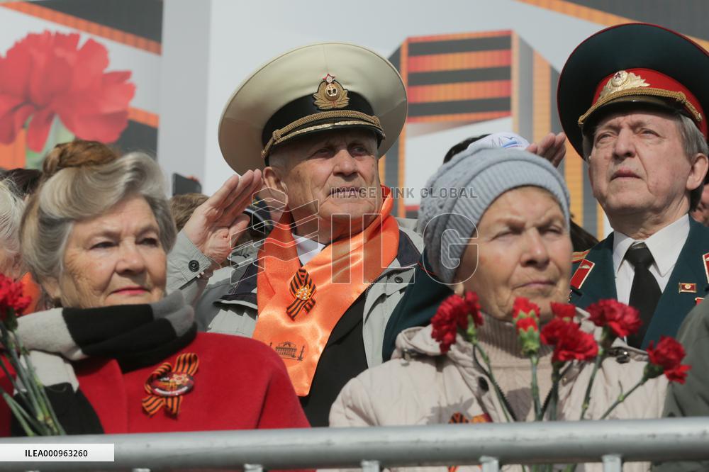 RUSSIA-ST. PETERSBURG-V-DAY PARADE